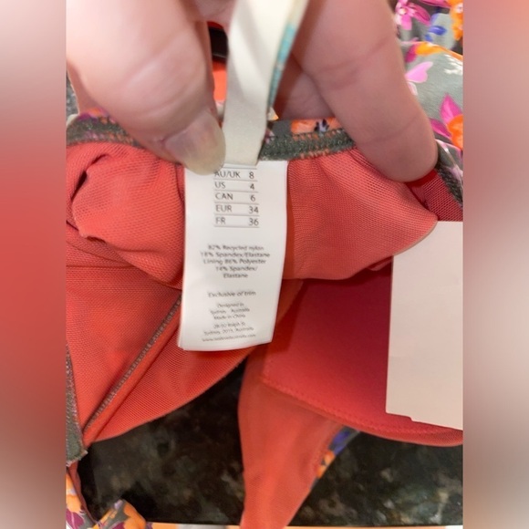 New! Sea Level Swim Floral Keyhole Halter One-Piece Swimsuit Size 4 - Picture 5 of 7